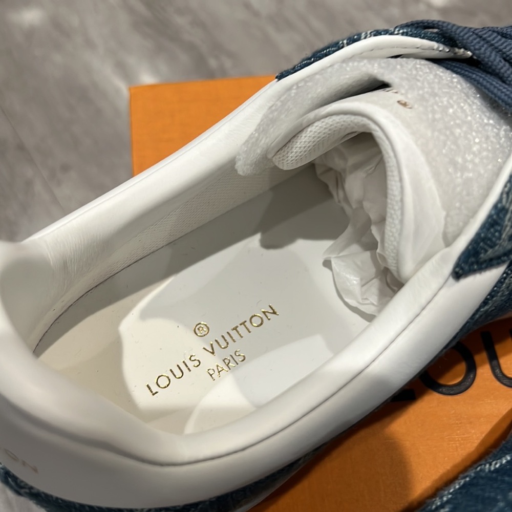 Louis Vuitton Luxembourg Sneakers 9.5 - Picture 4 of 6